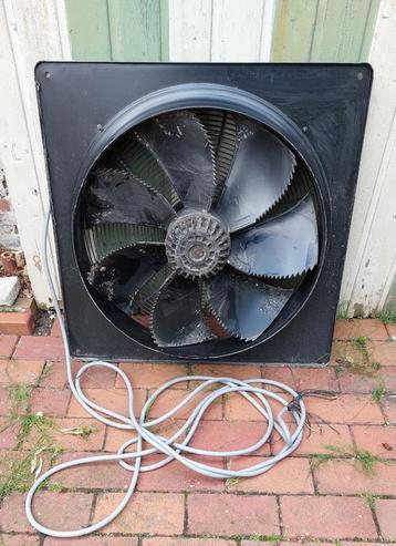 Axiaal ventilator vierkant 630mm beschikbaar voor biedingen