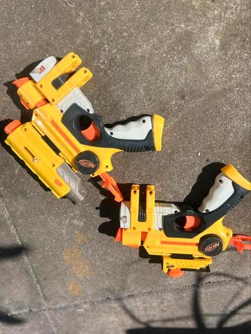 NERF gun met accessoires en laser beschikbaar voor biedingen