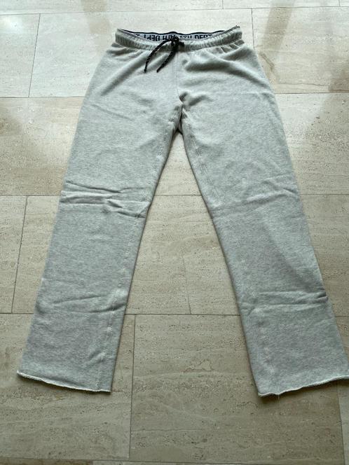 Nike ATH DEPT dames licht grijs jogging broek maat S, Kleding | Dames, Sportkleding, Zo goed als nieuw, Overige typen, Maat 36 (S)
