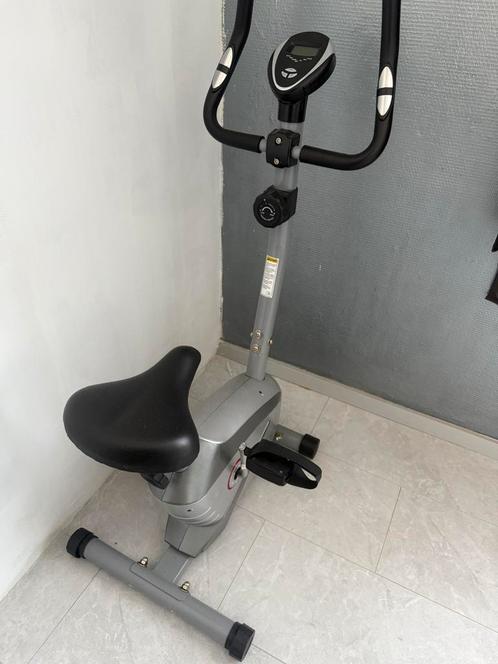 Hometrainer / Fiets voor Binnen – In Goede Staat, Sport en Fitness, Fitnessapparatuur, Gebruikt, Hometrainer, Metaal, Ophalen of Verzenden