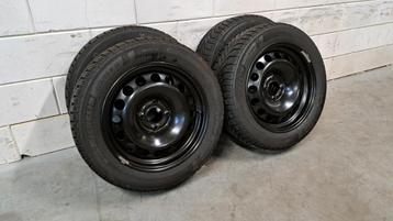 Winterbanden C4 Cactus 308 307 2008 C3 Berlingo 205/55/16 beschikbaar voor biedingen