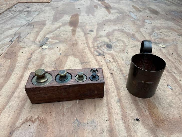 Antieke Gewichten Set & Maatbeker, Antiek en Kunst, Antiek | Gereedschap en Instrumenten, Ophalen of Verzenden