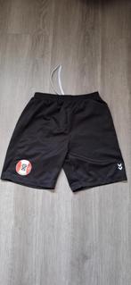 vvhoogland Hummel wedstrijd Short Maat 164, Kinderen en Baby's, Sport- of Zwemkleding, Ophalen of Verzenden, Zo goed als nieuw