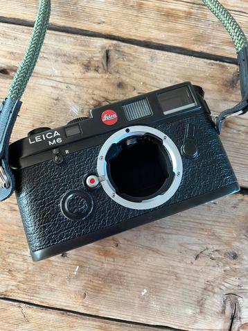 Leica M6 + Foedraal beschikbaar voor biedingen