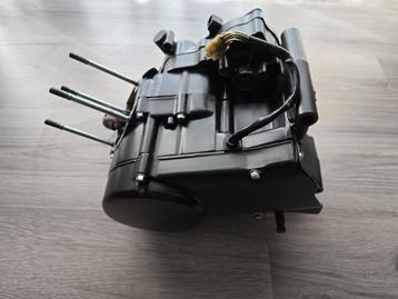 Een gereviseerd Honda HD-02E MT8 80cc lucht 5 bak blok. beschikbaar voor biedingen