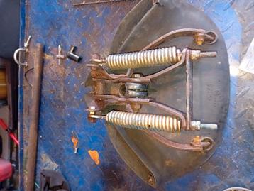Zadels oldtimer beschikbaar voor biedingen