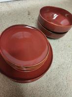Rood/bruin servies mica decorations, Huis en Inrichting, Ophalen, Overige materialen, Nieuw, Bord(en)