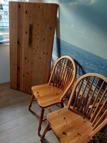 Grenen tafel met 6 stoelen beschikbaar voor biedingen