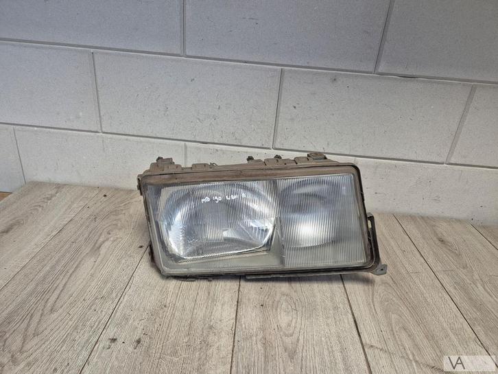 Mercedes 190 W201 1983 - 1993 koplamp rechts 1305620535 €100, Auto-onderdelen, Verlichting, Mercedes-Benz, Gebruikt, Ophalen of Verzenden