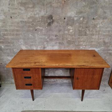 Strak vintage bureau teak fineer jaren 60 - afbeelding 2