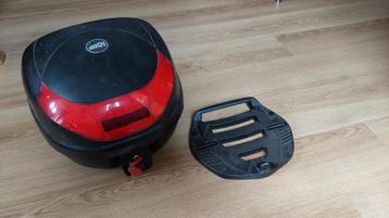 GIVI monolock topkoffer 30 liter met bodemplaat beschikbaar voor biedingen