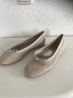 Te koop leuke ballerina's, Beige, Zo goed als nieuw, Ballerina's, Ophalen of Verzenden
