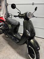 Bromscooter Momo BJ 22 - Zo goed als nieuw!, Fietsen en Brommers, Scooters | Overige merken, Ophalen, Maximaal 45 km/u, 49 cc