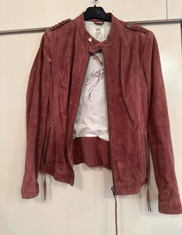 Suede jasje va Dept beschikbaar voor biedingen