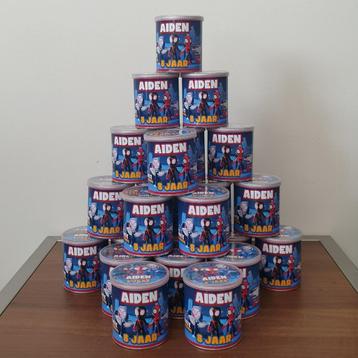 Traktatie pringles met thema SPIDEY beschikbaar voor biedingen