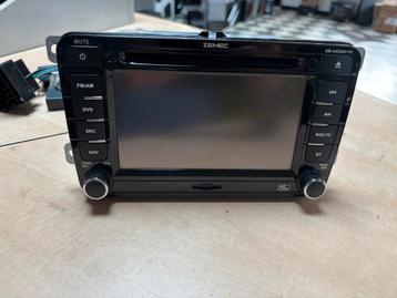 Vw golf 5 Zenec pasklaar navi radio beschikbaar voor biedingen