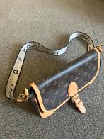 L v dames crossbody bag tas mono, Sieraden, Tassen en Uiterlijk, Tassen | Damestassen, Ophalen of Verzenden, Zo goed als nieuw