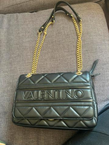 Valentino tasje beschikbaar voor biedingen