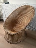 Vintage Rieten Pauwstoel, Huis en Inrichting, Stoelen, Ophalen, Gebruikt, Bruin, Riet of Rotan