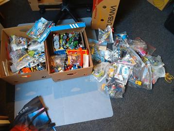 Partij lego beschikbaar voor biedingen