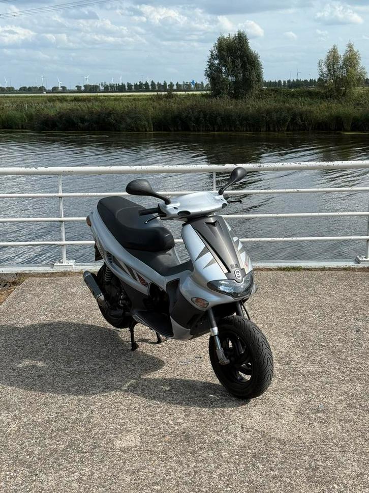 Gilera runner DD 200cc, Fietsen en Brommers, Scooters | Piaggio, Zo goed als nieuw, Overige modellen, Ophalen