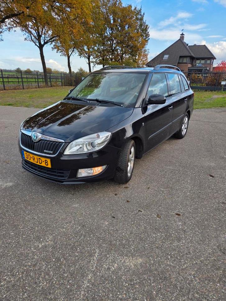 Skoda Fabia 1.2 TDI 55KW Combi 2011 Zwart, Auto's, Skoda, Particulier, Fabia, Diesel, A, Stationwagon, Handgeschakeld, Origineel Nederlands