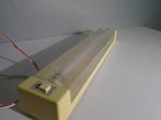 lucky caravan/camper 12v tl lamp  37 x 6 cm, Caravans en Kamperen, Ophalen of Verzenden, Gebruikt