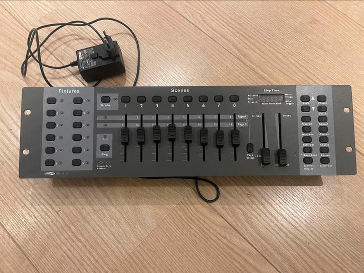Showtec Sm8-2 lichtcontroller / lichtmengpaneel, Muziek en Instrumenten, Licht en Laser, Zo goed als nieuw, Licht, Ophalen