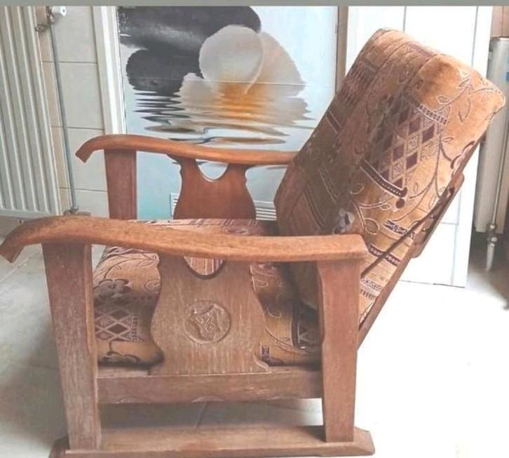 ✅️ Antieke rookstoel met nieuwe bekleding, Antiek en Kunst, Antiek | Meubels | Stoelen en Banken, Ophalen