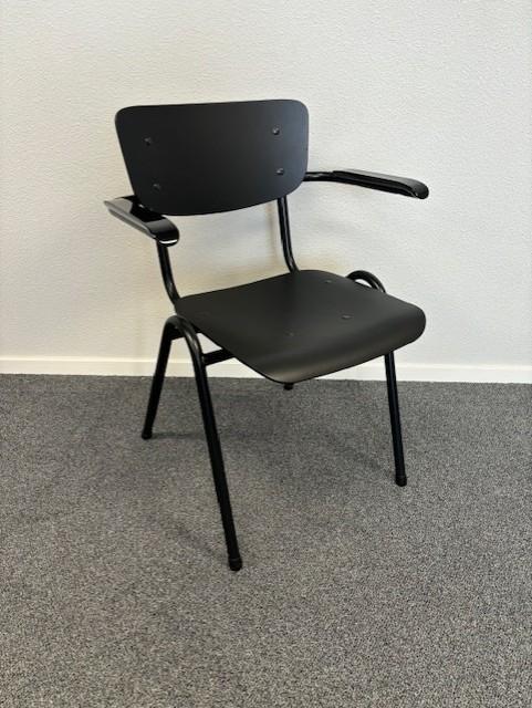 Stoelen Vepa 400 kantinestoel, zwart, 2x voorradig, Huis en Inrichting, Stoelen, Gebruikt, Vijf, Zes of meer stoelen, Hout, Metaal