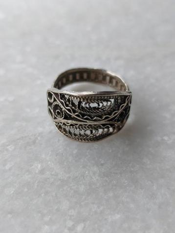 Zilveren Filigrain Ring beschikbaar voor biedingen
