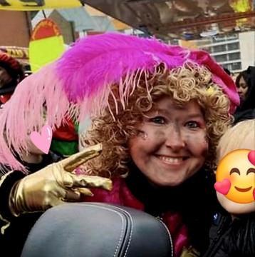 2 intocht pieten op bezoek beschikbaar voor biedingen