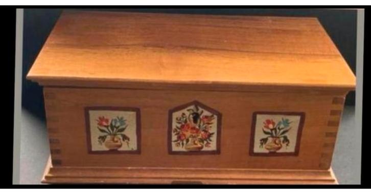 Reuge Muziekdoosje met Bloemen, Huis en Inrichting, Woonaccessoires | Kisten, Gebruikt, Minder dan 50 cm, Overige houtsoorten