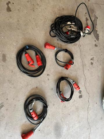 Lot 16A krachtstroomkabel 5-polig 10 m 3m 2x5m beschikbaar voor biedingen