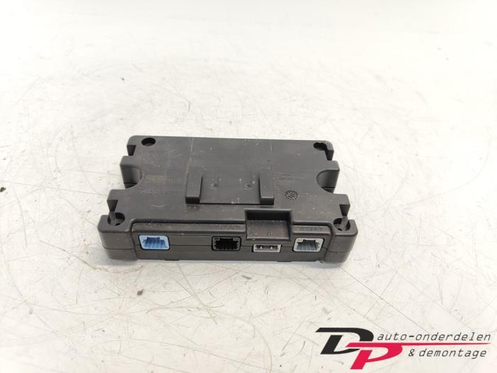 Radio module van een Renault Megane, Auto-onderdelen, Elektronica en Kabels, Renault, Gebruikt, 3 maanden garantie, Ophalen of Verzenden