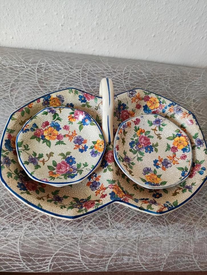 Antiek pindastel Mille Fleur, Société Céramique Maestricht, Antiek en Kunst, Antiek | Servies los, Verzenden