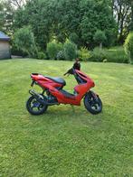 Yamaha Aerox - Rode Scooter, Fietsen en Brommers, Scooters | Yamaha, Ophalen, Gebruikt, Aerox, Maximaal 45 km/u