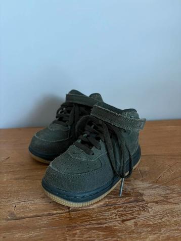 Nike air force 1 high groen suede maat 23,5 beschikbaar voor biedingen