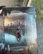 Shadowhunters Mortal Instruments replica ketting, Ophalen of Verzenden, Zo goed als nieuw, Tv, Overige typen