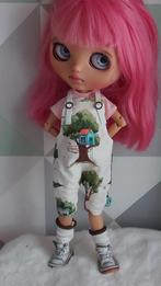 Setje voor Blythe of Qbaby (Kateikadolls), Ophalen of Verzenden, Zo goed als nieuw, Kleertjes