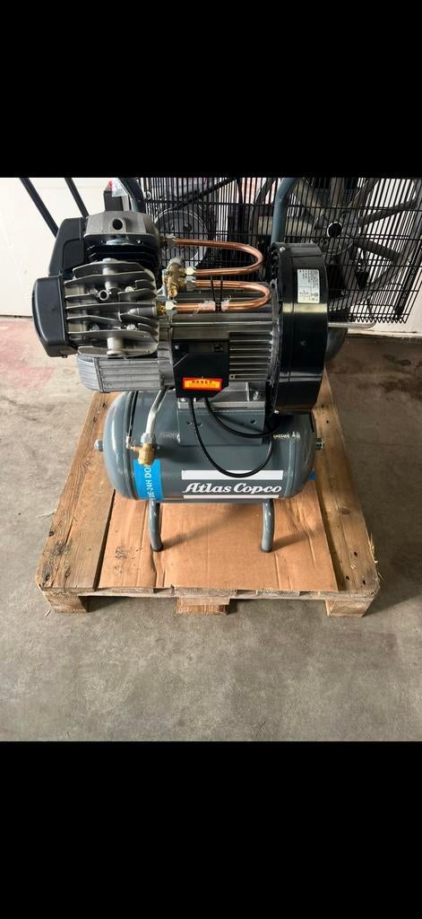 Te koop Atlas Copco compressor AF30 E 24 H DOL, Doe-het-zelf en Verbouw, Compressors, 100 liter of meer, Ophalen, Zo goed als nieuw
