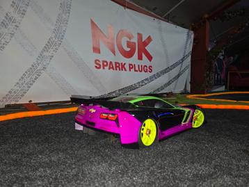 Serpent 1:8 pro wedstrijdauto 4s SRX8 GTE LWB beschikbaar voor biedingen