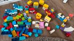 Duplo set o.a. dieren, poppen, autos en een vliegtuig, Kinderen en Baby's, Speelgoed | Duplo en Lego, Ophalen of Verzenden, Zo goed als nieuw
