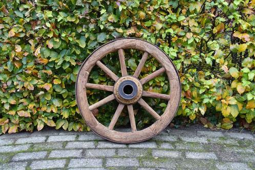 Klein wagenwiel, karrewiel, voor decoratie. ø72 cm., Antiek en Kunst, Curiosa en Brocante, Ophalen of Verzenden