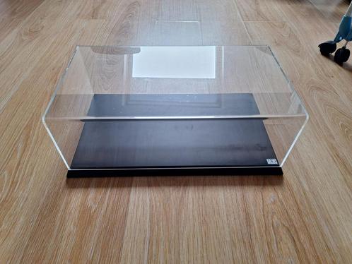 1:12 Tamiya display case jaren 90/2000 lichte beschadiging, Hobby en Vrije tijd, Modelauto's | 1:5 tot 1:12, Gebruikt, 1:9 t/m 1:12