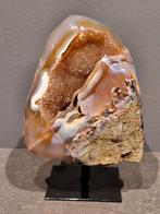 Agaat op standaard, 14cm hoog, 0,6kg, 28,- euro, en meer, Ophalen, Mineraal