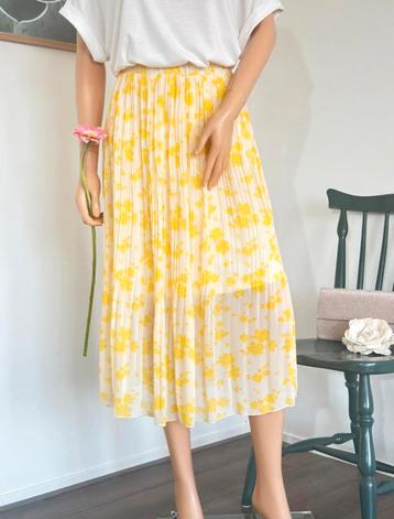 PARFOIS midi plissé rok maat M/L - geel - bloemen beschikbaar voor biedingen