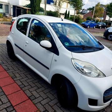 Peugeot 107 1.0 12V 5DR 2011 Wit 3700€ beschikbaar voor biedingen