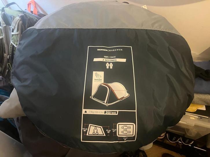 Quechua 2 Seconds 2-persoons tent, Caravans en Kamperen, Tenten, tot en met 2, Nieuw, Ophalen of Verzenden