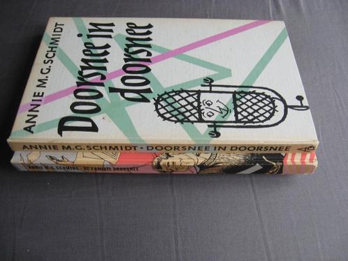 Annie M.G. Schmidt - De Fam. Doorsnee & Doorsnee in doorsnee, Boeken, Literatuur, Gelezen, Nederland, Ophalen of Verzenden
